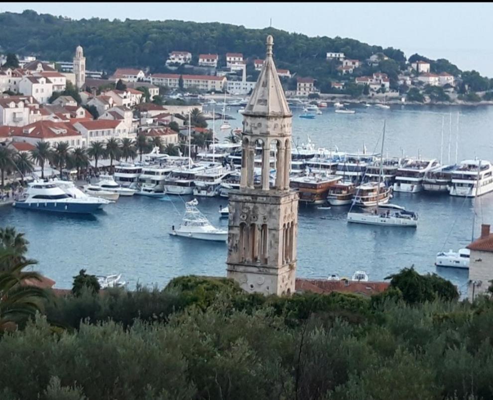 Barko Apartment And Rooms Hvar Town Eksteriør billede