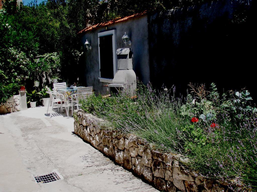 Barko Apartment And Rooms Hvar Town Eksteriør billede